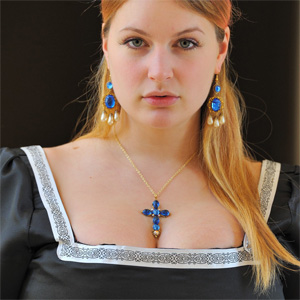 Danielle FTV Queen Cosplay