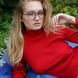 Ellen Kennedy Authorized Hottie Zishy