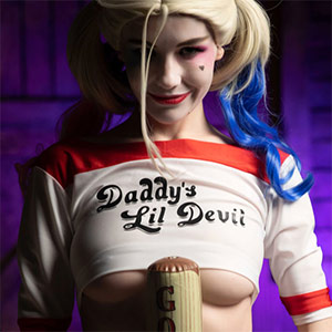 Emily Bloom Harley Quinn Cosplay