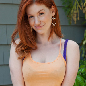 Emily Archer House Guest Zishy