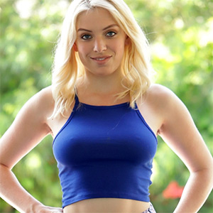 Giselle Palmer Likes Doing Analingus