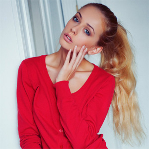 Jennifer Red Sweater