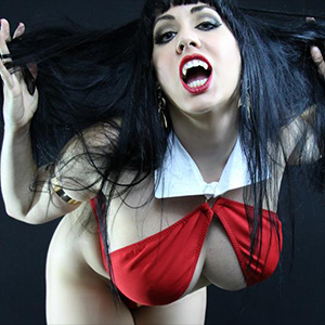 Kayla Kiss Vampirella