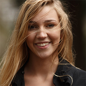 Kendra Sunderland Talk To Me