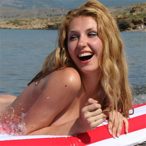 Lenna Lakeside Fun Domai