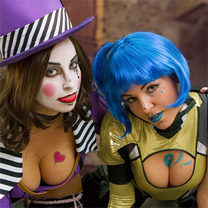 Liuna and Mea Lee Splitting The Loot Cosplay Erotica