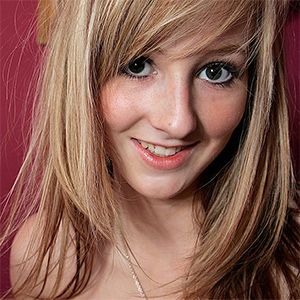 Lorna Lovely Lips for Girls Out West