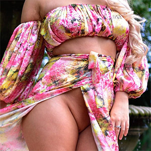 Lycia Sharyl Water Feature Colorful Nudes