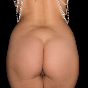 Scarlett Morgan Pearls Nude Muse