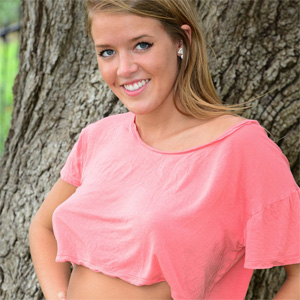 Sophia Winters Cute Crop Top