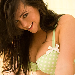 Jessica Leigh Big Smile And Boobs