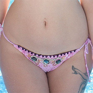 Mellisa Clarke Sexy Bikini